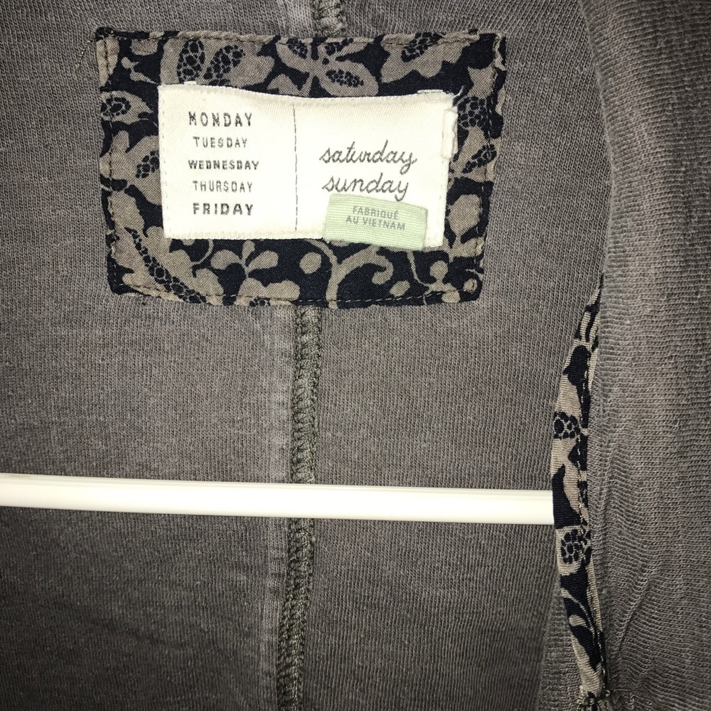 Cardigan - Picture 2 of 4